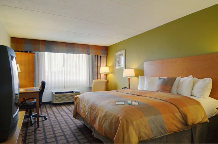 Best Western Plus Chicago Hillside photo 3