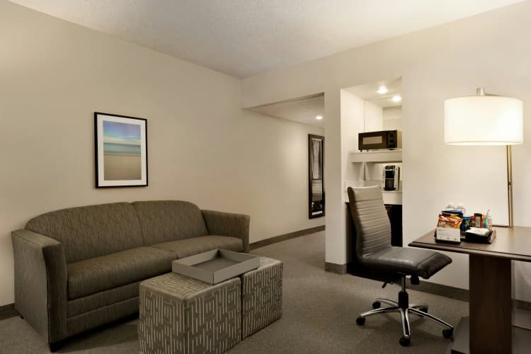 Embassy Suites by Hilton Boca Raton photo 5