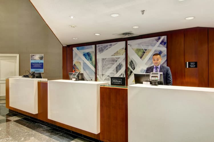 DoubleTree by Hilton Hotel Toronto Downtown photo 3