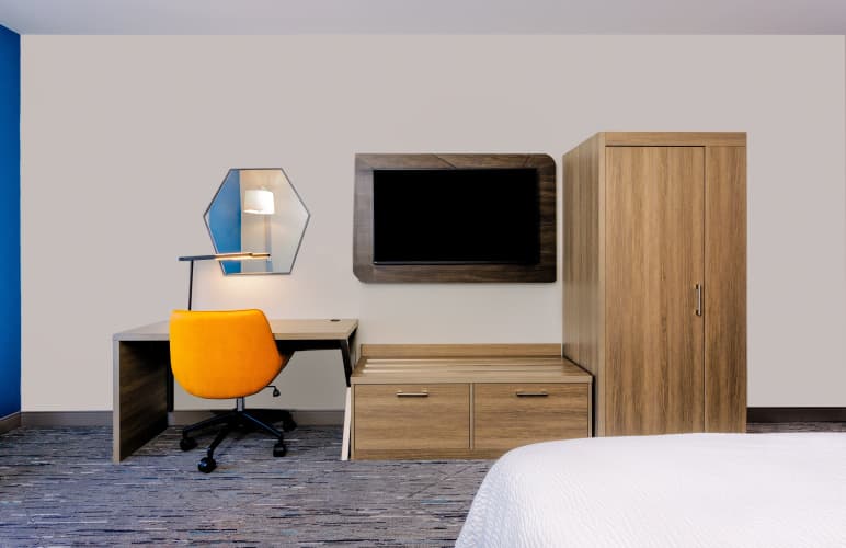 Holiday Inn Express & Suites Tampa - Stadium Area photo 5