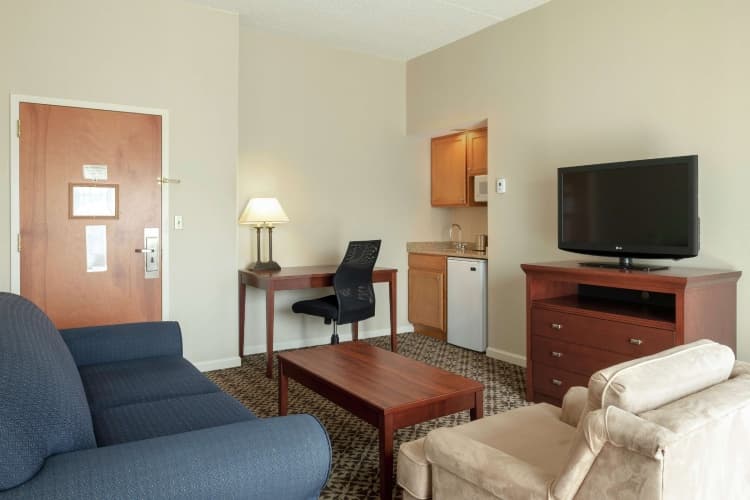 DoubleTree Suites by Hilton Mt. Laurel photo 5