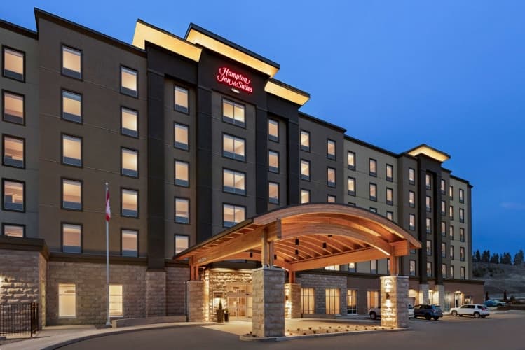 Hampton Inn & Suites by Hilton Kelowna Airport photo 2