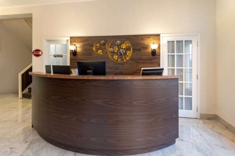 Travelodge By Wyndham Amherst, photo 3