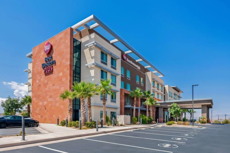 Best Western Plus Settlers Point photo 2