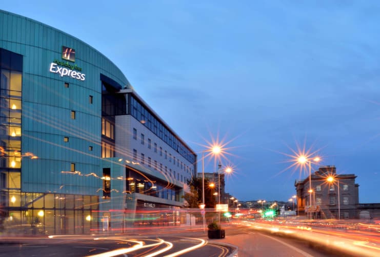 Holiday Inn Express Dundee photo 2