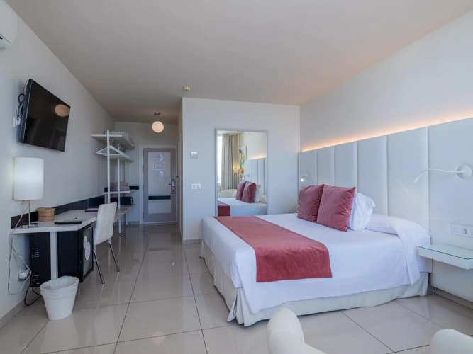 On Hotels Oceanfront - Adults Only photo 4