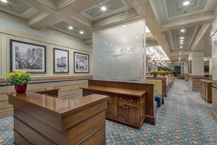 Little America Hotel, photo 2