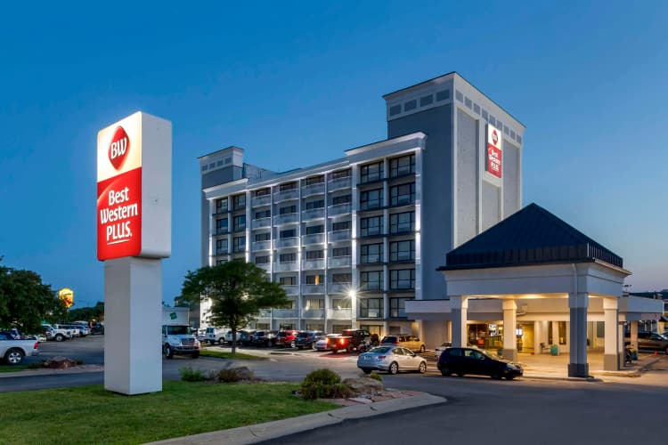 Best Western Plus Midwest Inn photo 2