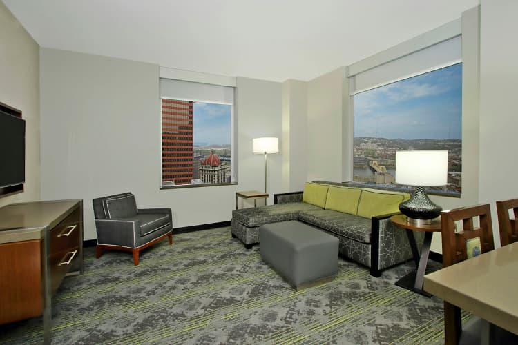 Embassy Suites by Hilton Pittsburgh Downtown photo 5