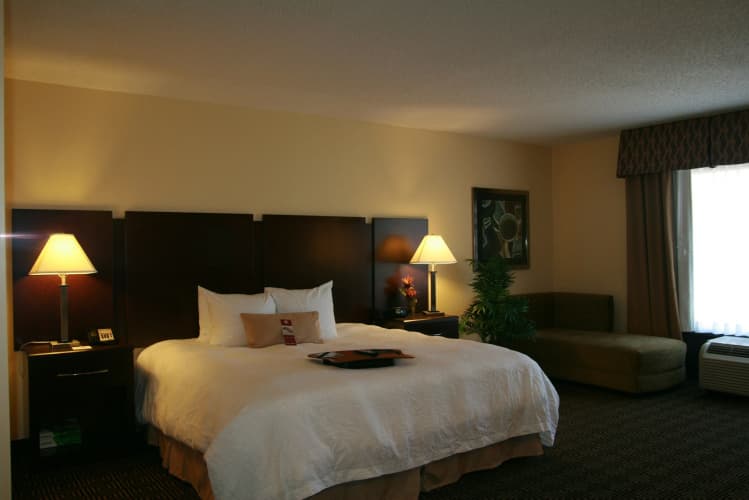 Hampton Inn & Suites Orlando-John Young Pkwy/S. Park photo 5