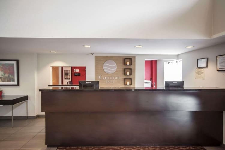 Comfort Inn West, photo 3