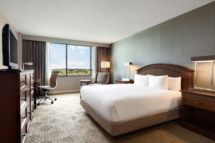 Hilton East Brunswick Hotel & Executive Meeting Center, photo 4