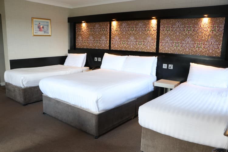 Flannery’s Hotel photo 4