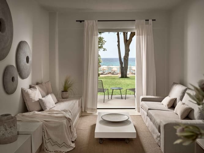 The Bay Hotel + Suites photo 4