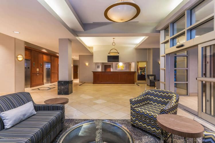 Wyndham Garden Buffalo Downtown photo 3