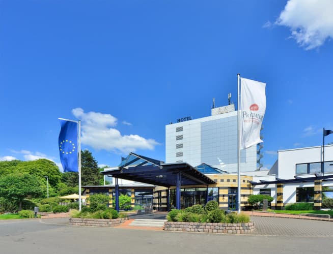Best Western Premier Parkhotel Kronsberg photo 2