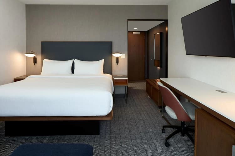 Courtyard By Marriott Montreal Laval photo 4