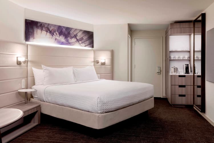 Embassy Suites by Hilton Atlanta Perimeter Center photo 4
