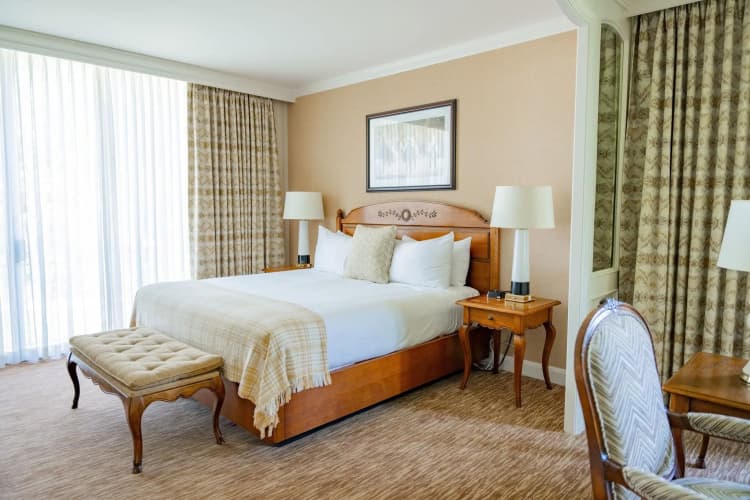 Little America Hotel And Resort photo 4