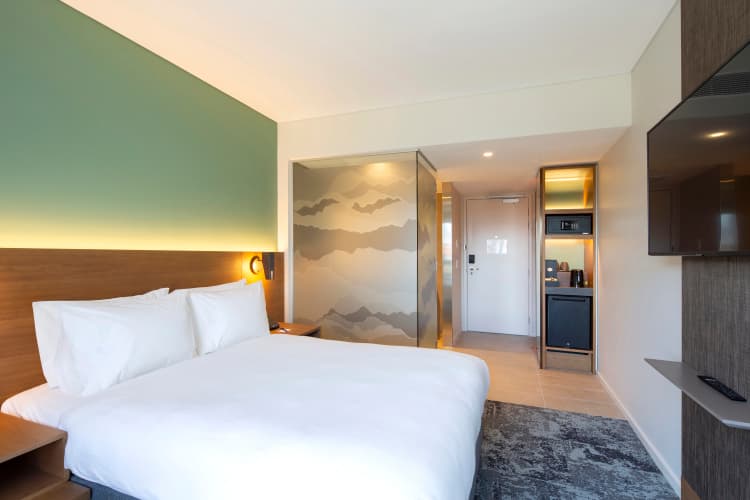 Holiday Inn Express & Suites Queenstown photo 3