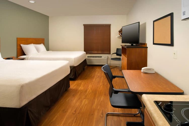 Extended Stay America Select Suites Fort Lauderdale Airport West photo 4