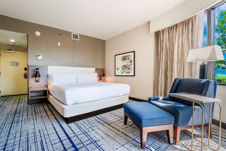 DoubleTree by Hilton South Charlotte Tyvola photo 4