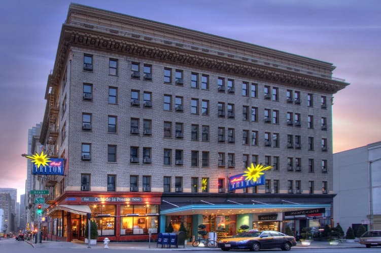 Hotel Triton photo 2