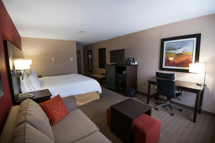 Holiday Inn Express & Suites Chatham South photo 5