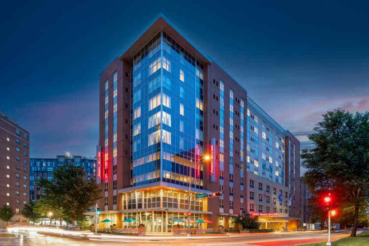 Hampton Inn & Suites Madison / Downtown photo 2