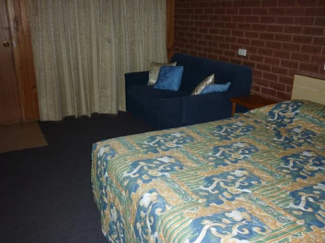Country Mile Motor Inn, photo 1