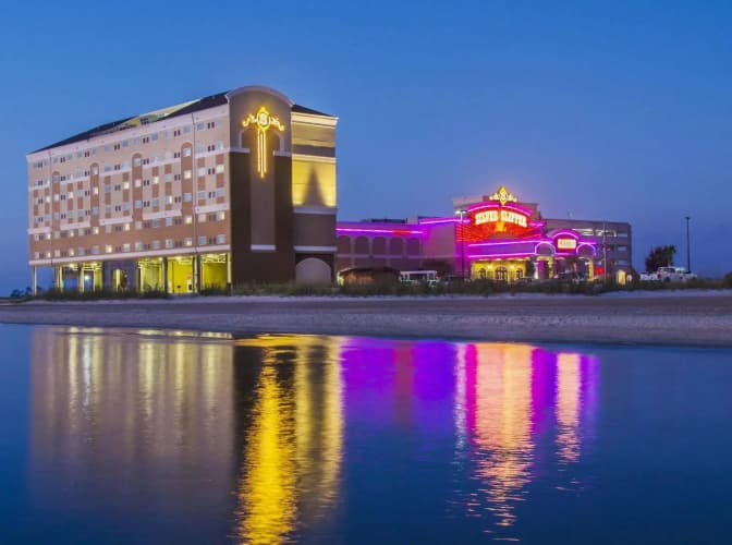 Silver Slipper Casino & Hotel - Adults Only photo 2
