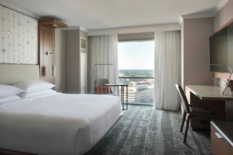 Marriott Norfolk Waterside photo 4
