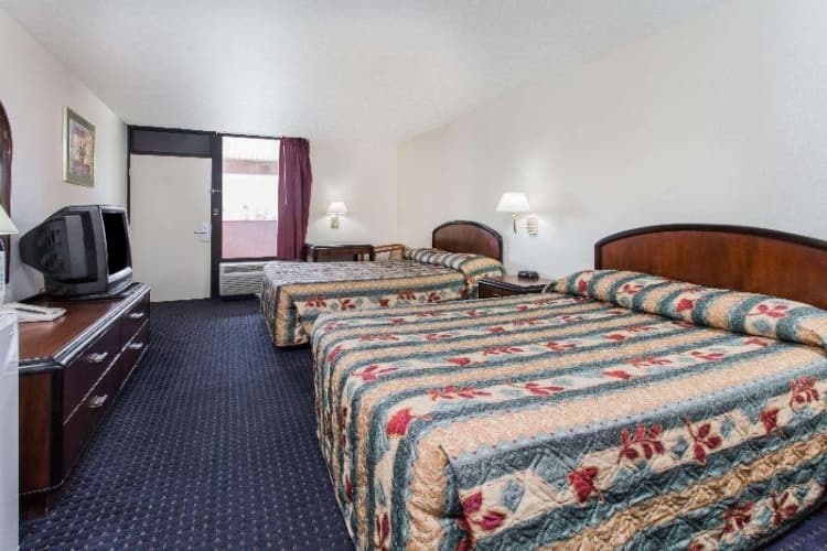 Knights Inn Virginia Beach at Lynnhaven Parkway, photo 4