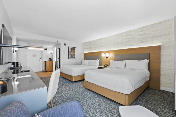 DoubleTree by Hilton New York JFK Airport photo 3