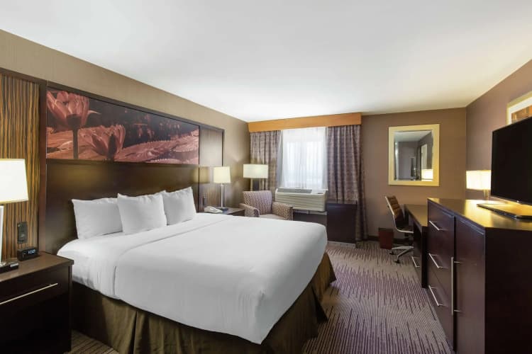 DoubleTree by Hilton Hotel Downtown Wilmington - Legal Distr, photo 5
