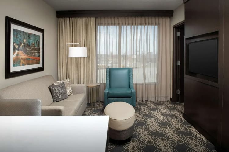 Embassy Suites by Hilton Knoxville West photo 5