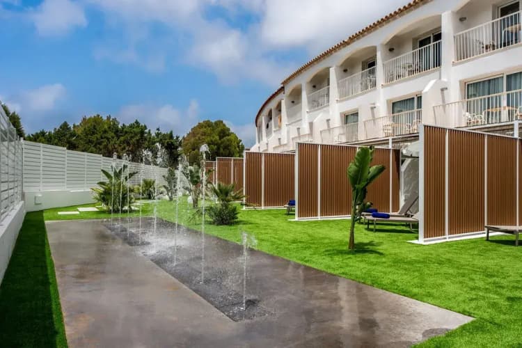 Vibra Cala Tarida Hotel photo 2