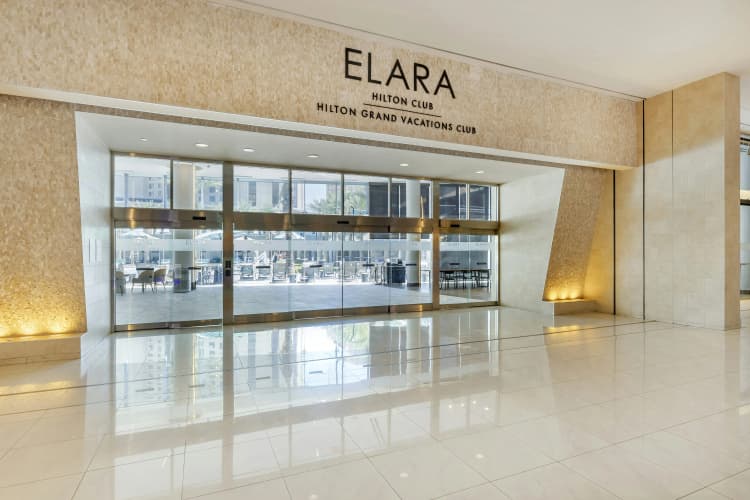 Hilton Grand Vacations Club Elara Center Strip Las Vegas photo 2