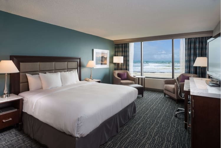 Hilton Cocoa Beach Oceanfront, photo 4