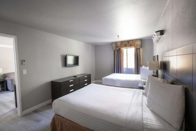 Alexis Park All Suite Resort photo 3