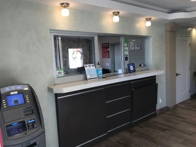 Crystal Inn & Suites photo 4