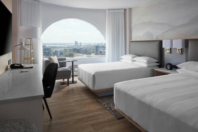 Marriott Chateau Champlain photo 4