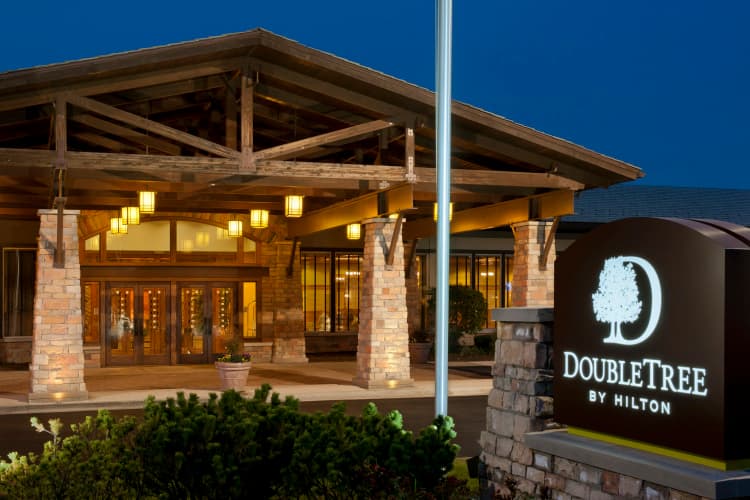 DoubleTree by Hilton Hotel Libertyville - Mundelein photo 2