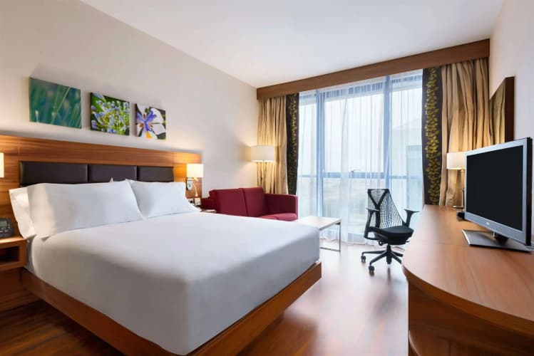 Hilton Garden Inn Sevilla, photo 4