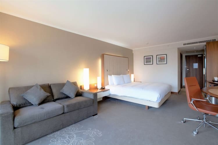 Hilton London Heathrow Airport Terminal 5 photo 5