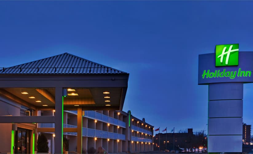 Holiday Inn Peterborough-Waterfront photo 2