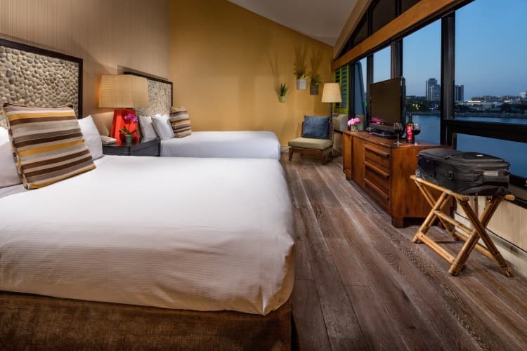 Hotel Maya - a DoubleTree by Hilton photo 5