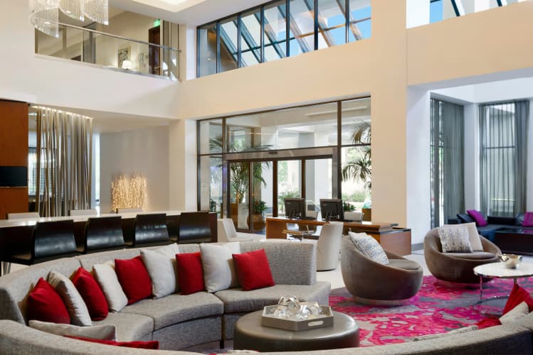 Hilton Woodland Hills/Los Angeles photo 3