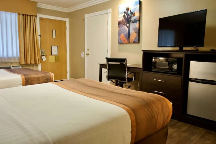 Best Western China Lake Inn photo 3