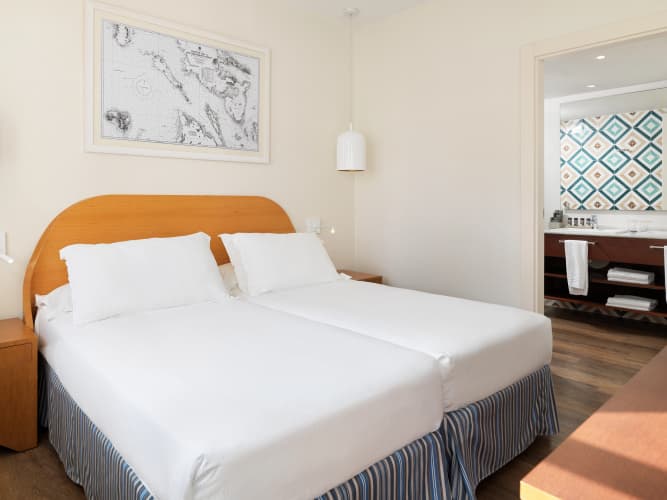 H10 Ocean Suites photo 3